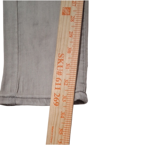NWT Street Jeans Sz. 28X32 Light Gray Destroyed Skinny Jeans - Picture 9 of 12